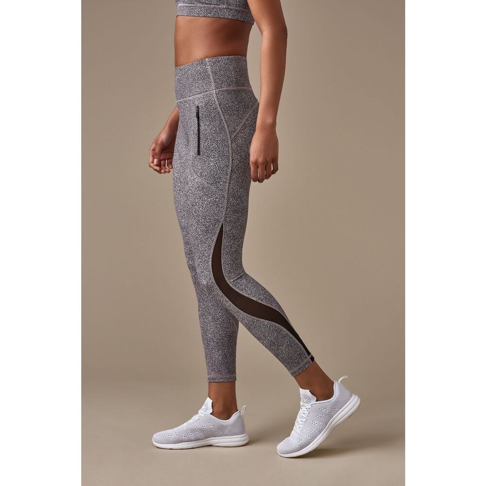 Lululemon Invigorate 7/8 Tight
